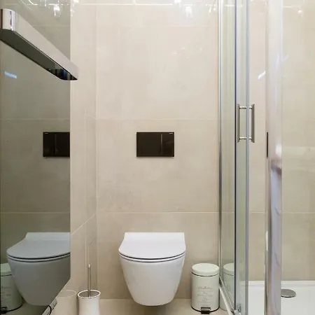 Apartamento Quiet & High Class Jablonowskich Street