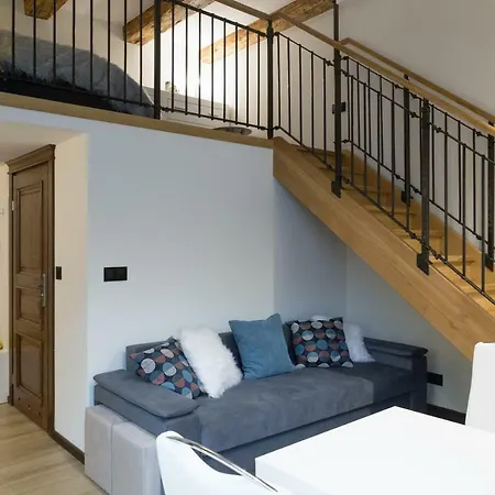 Apartamento Quiet & High Class Jablonowskich Street