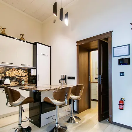 Apartment Quiet & High Class Jablonowskich Street *